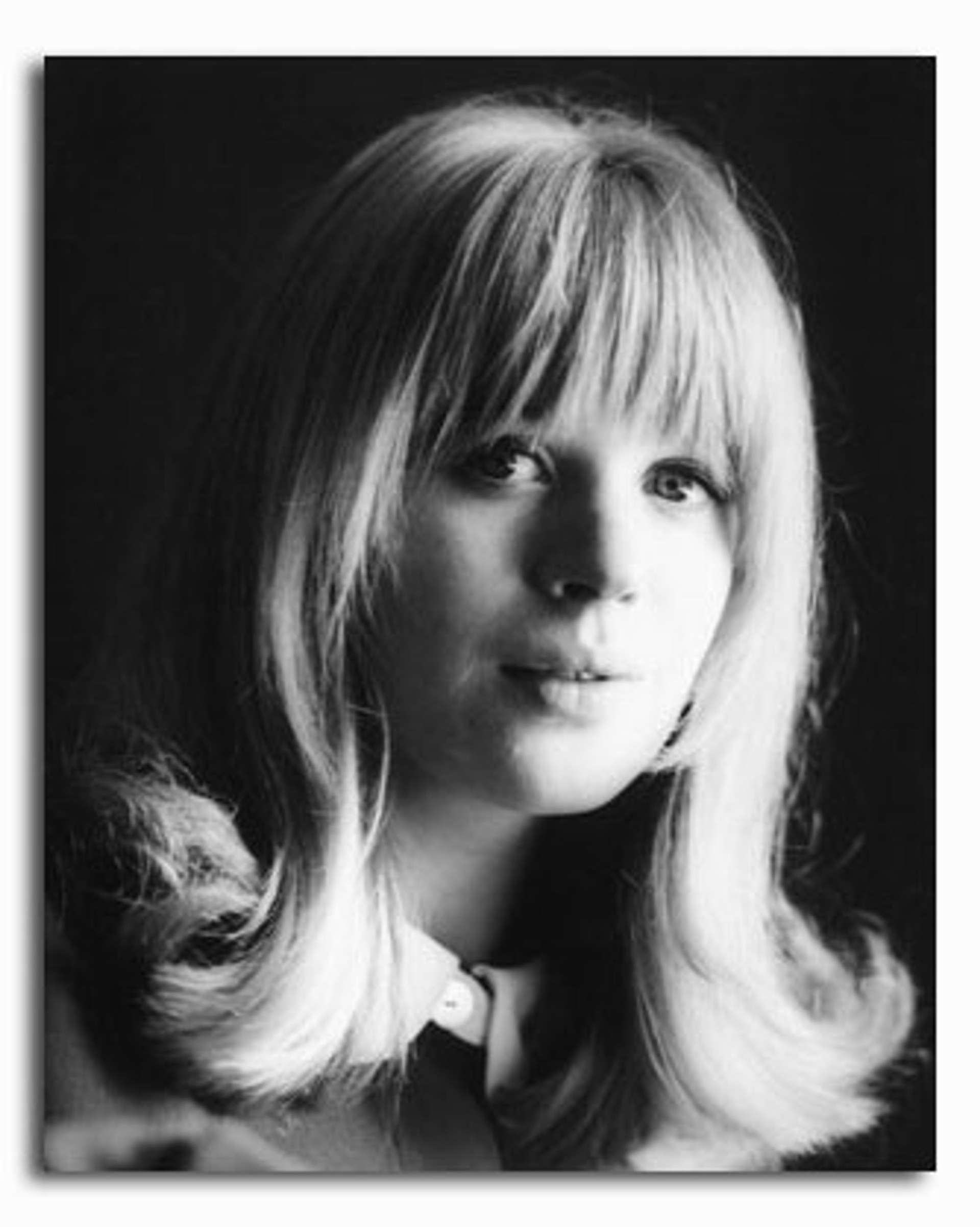 (SS3003143) Music picture of Marianne Faithfull buy celebrity photos ...