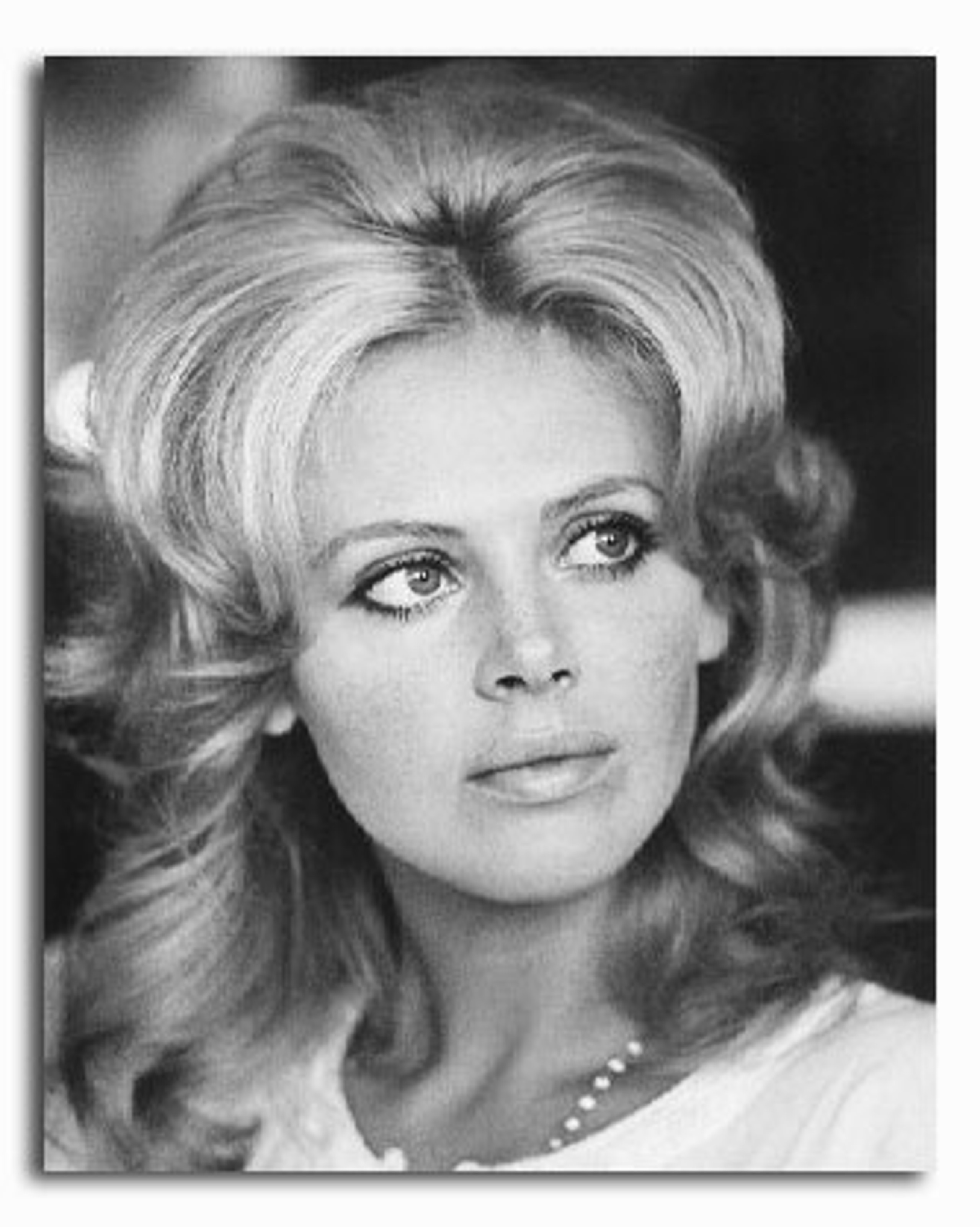 (SS2275325) Filmbild von Britt Ekland. Kaufen Sie Fotos und Poster von