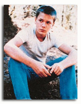 (SS352378) River Phoenix Stand by Me Movie Photo (SS352378) River Phoenix Stand by Me Movie Photo