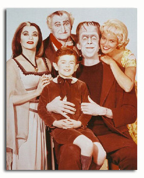 (SS3154437) Cast The Munsters Movie Photo (SS3154437) Cast The Munsters Movie Photo