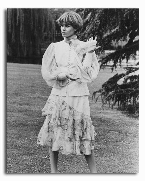 (ss2224560) Joanna Lumley, Foto aus dem Film „Die neuen Rächer“.