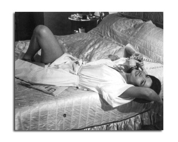 Eunice Gayson Movie Photo (SS2471092) Eunice Gayson Movie Photo (SS2471092)