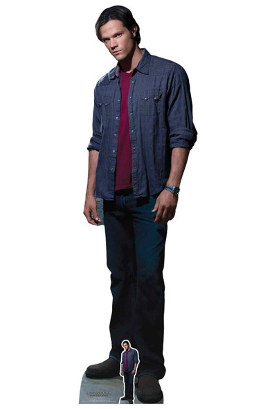 Sam Winchester Rød T-shirt fra Supernatural Official Lifesize Cardboard Cutout