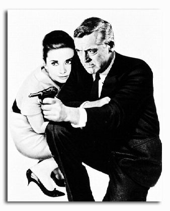 壁掛け写真　cary grant Amazon.com: Cary Grant Resting Head On Hands Photo Print (24