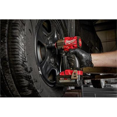 Milwaukee Tool 3PC SHOCKWAVE Impact Duty 1/2" Drive SAE Deep 6 Point Socket Set