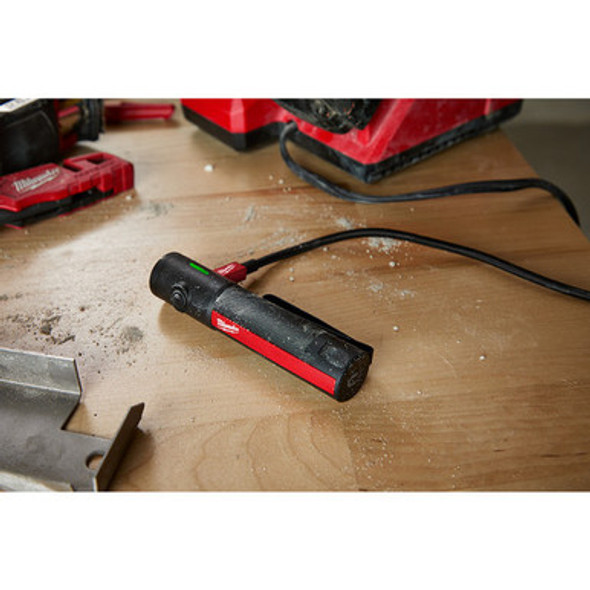 Milwaukee 2011R MILWAUKEE® Rechargeable 500L Everyday Carry Flashlight w/ Magnet