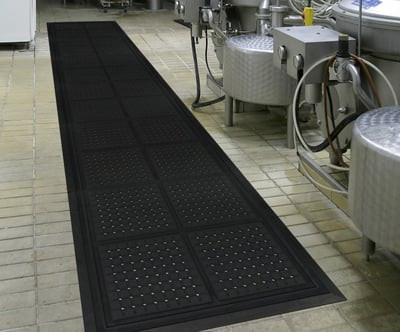 Hog Heaven® Drainable Modular Tiles & Linkable Mats - H441301100