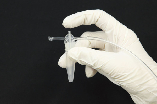 One-Hand Milking Device for Rodents