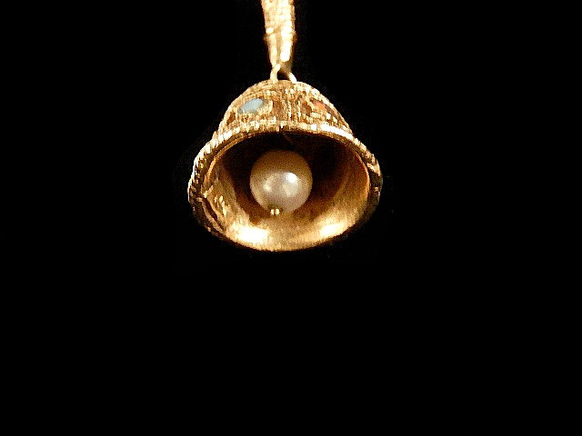 VINTAGE BELL CHARM Antique Womens Necklaces NYC Vintage Womens