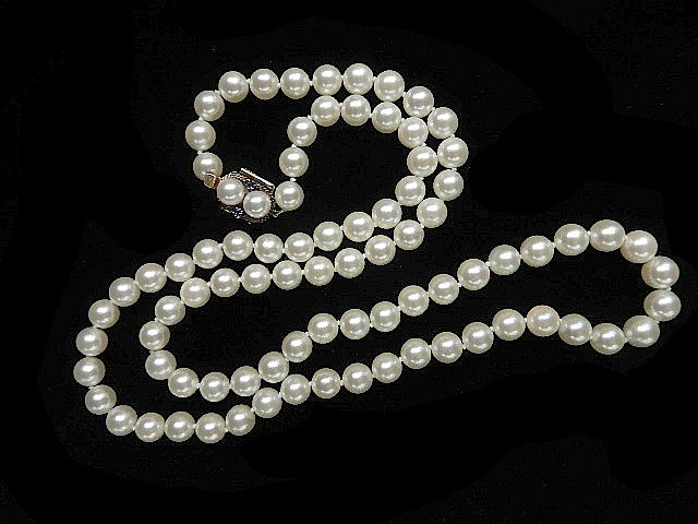 GRADUATED PEARL NECKLACE 3 Antique Womens Necklaces NYC Vintage