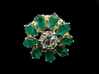 DIAMOND~EMERALD RING - 3384hp953