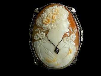 ANTIQUE FILIGREE CAMEO PIN - 4935b2485