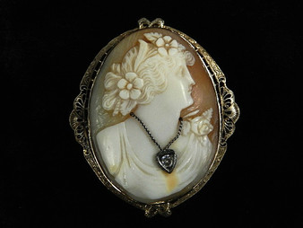 CAMEO PIN - 6025DG766