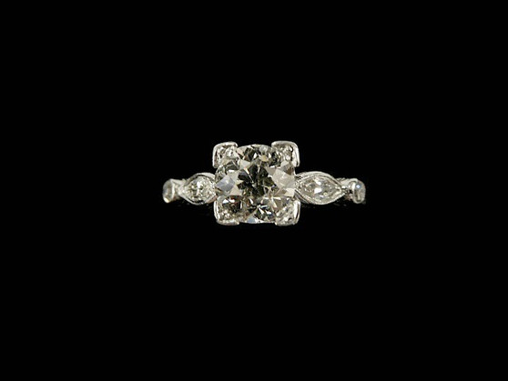 Diamond Ring - 6971B3894