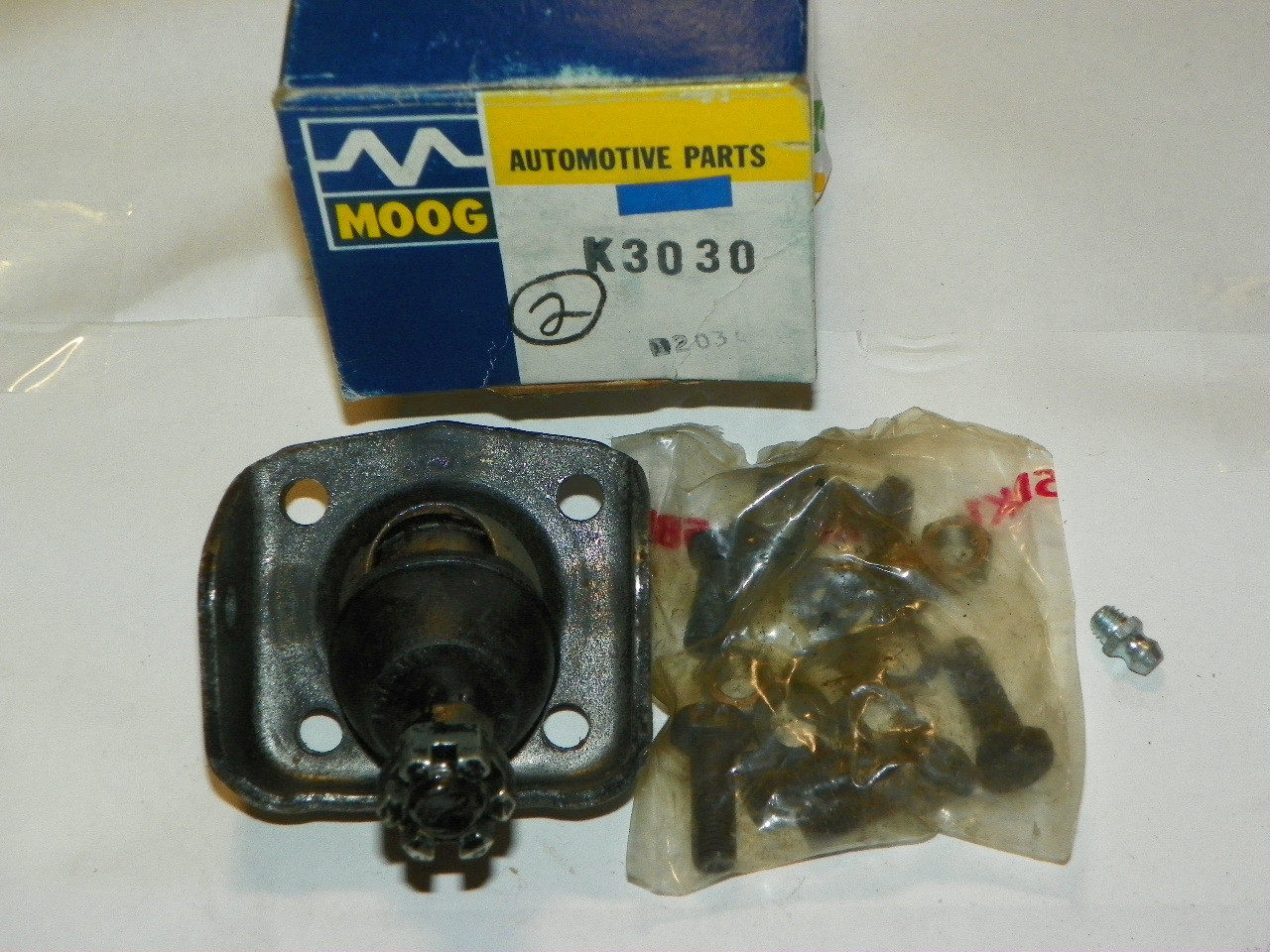 Willys J100 1962-63 NOS Upper Ball Joint K-3030 repl OEM 930529 Made in USA