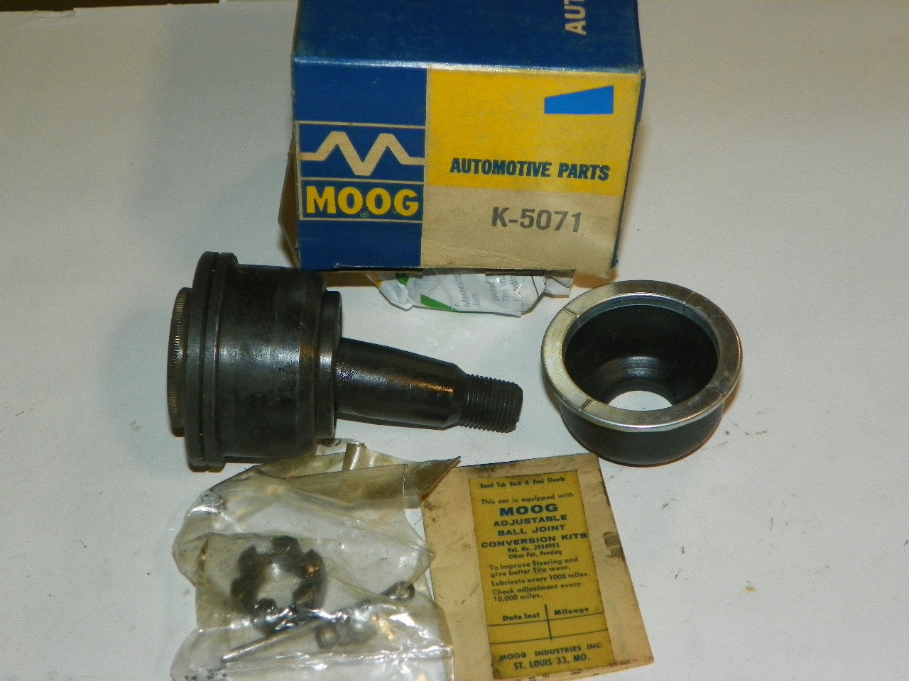 Cadillac Oldsmobile 1963-70 NOS High Perf. Lower Adjustable Ball Joint K-5071