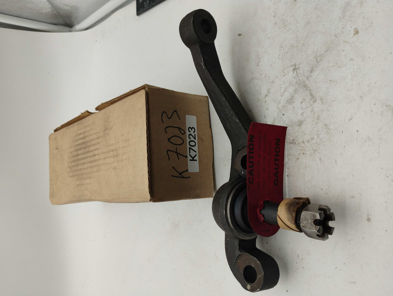 Lower Ball Joint Moog k7023 fits CUDA '65-69 Dart Valiant 1966-70 NOS USA