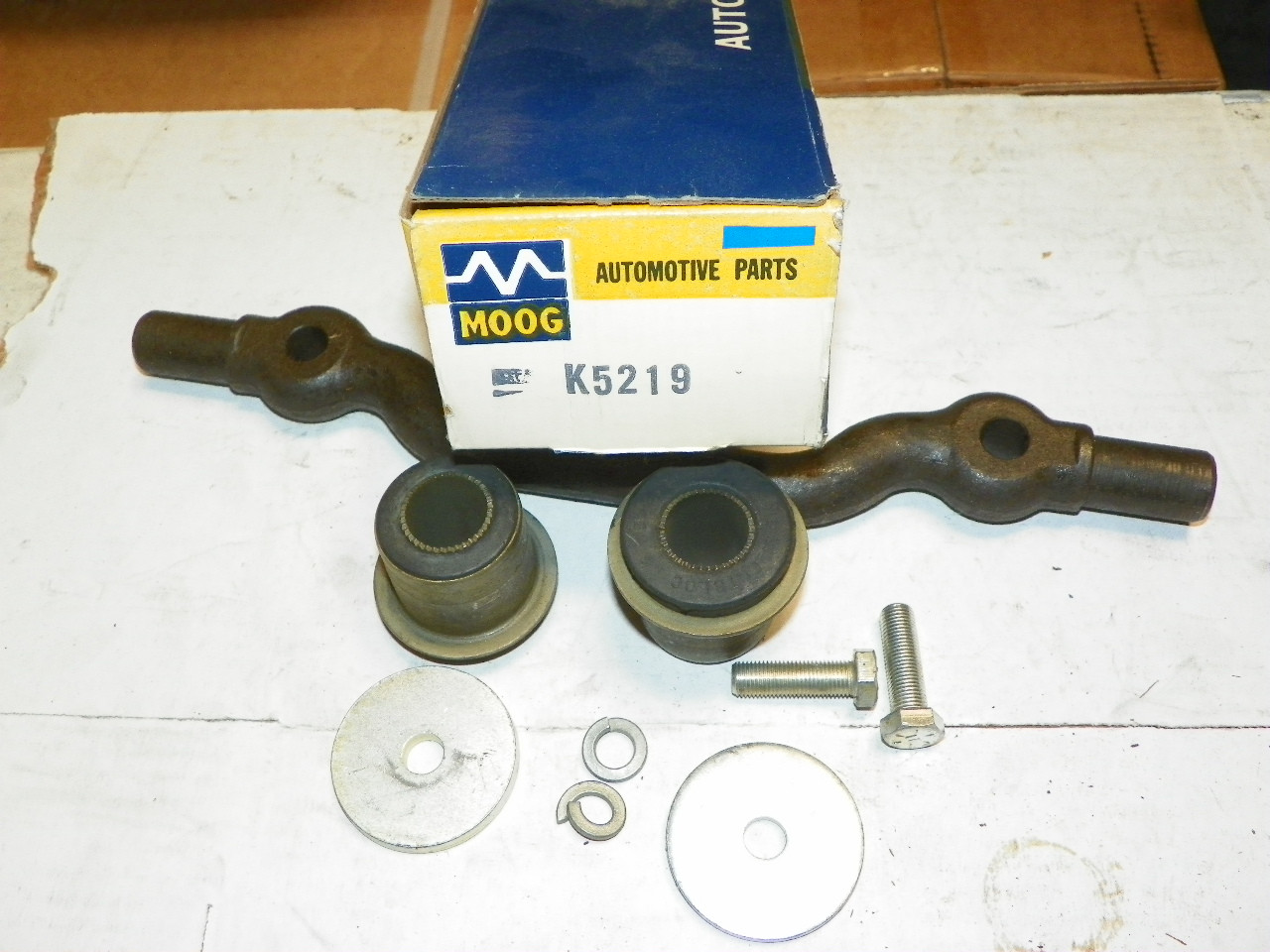 Buick 1966-70 NOS Control Arm Shaft Kit Moog k5219 Made in USA