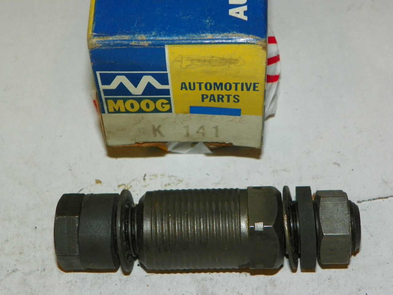 Pontiac 1949-52 NOS Upper Control Arm Outer Pivot Pin Moog k141 Made in USA