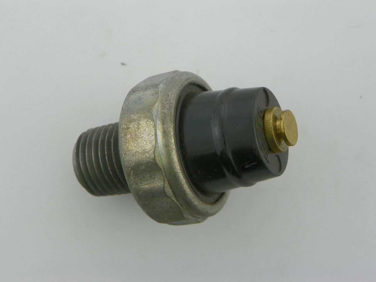 AMC Nash Ambassador 1955-56 Jeep 1970-73 NOS OEM Fasco Oil Pressure Switch *PS10. Shop vintage car parts at ocpnw.com!