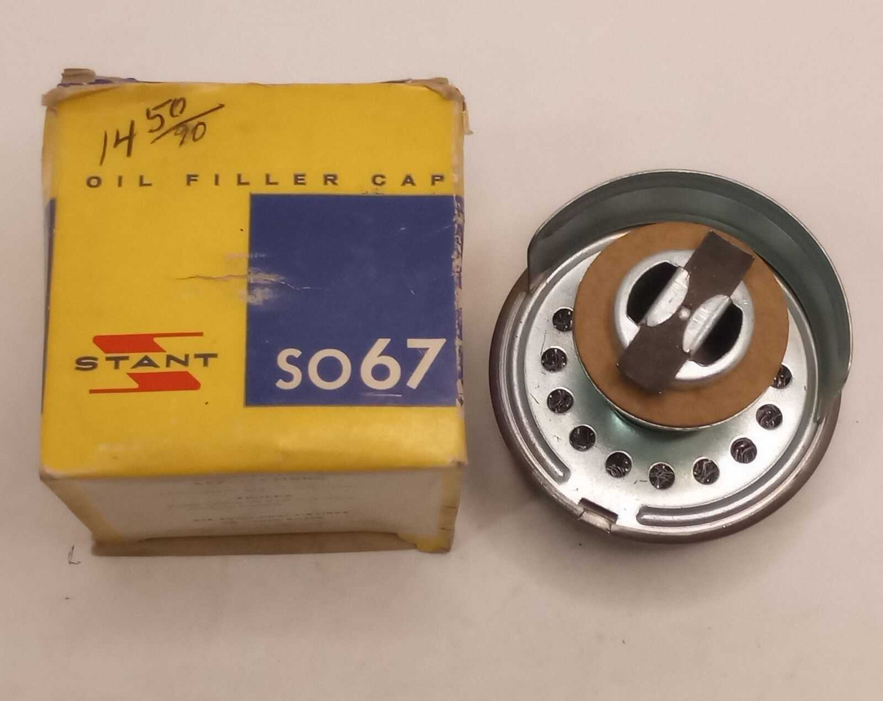 Stant SO-67 Oil Filler Cap 52-59 Ford 6 Cyl  (See Descr for All Fitment) NOS