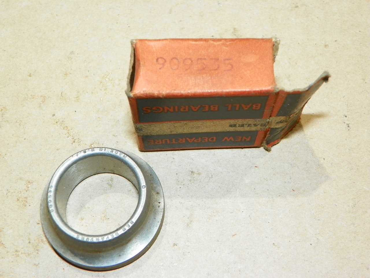 New Departure 909535 Ball Bearing Made in USA