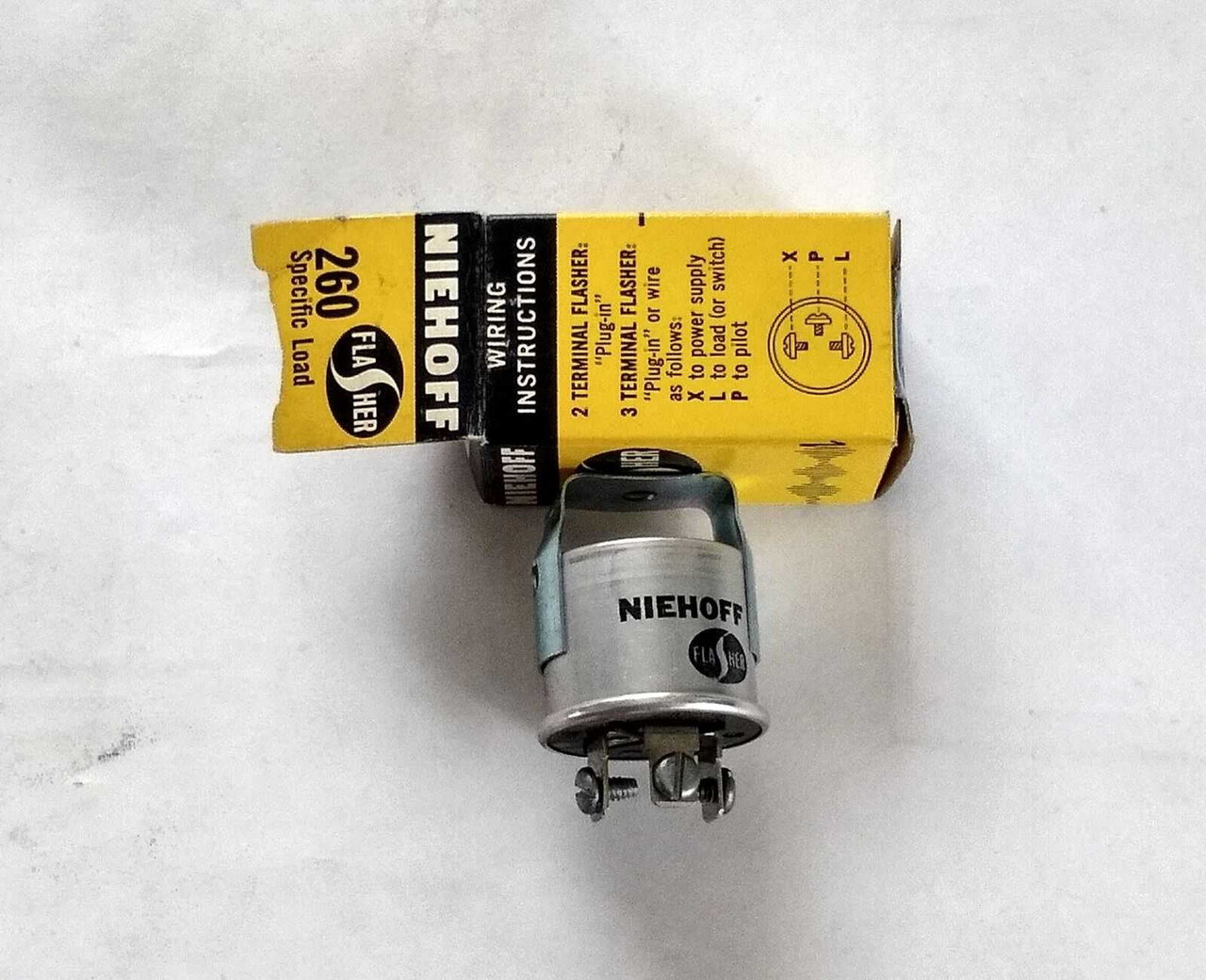 Nos Vintage Niehoff 260 Turn Signal Flasher 6v 2-21CP. Shop vintage car parts at ocpnw.com!