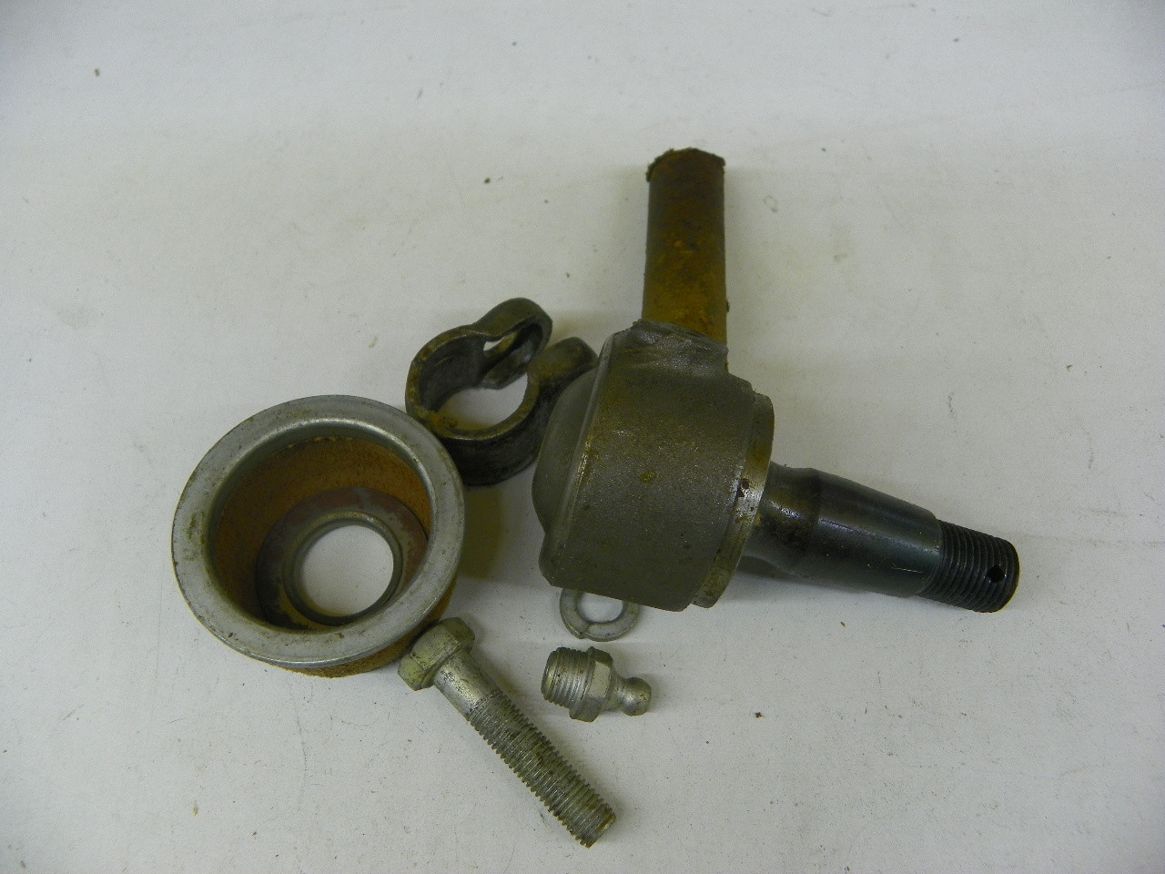 Mopar 951301 Tie Rod End Pkg (ES76L) 1939 Dodge Plymouth Left Outer NOS