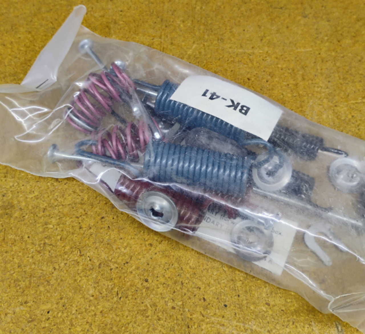 Bendix H7040 Brake Hardware NEW Made in USA F78552 Bendix H7040 Brake Hardware NEW Made in USA F78552