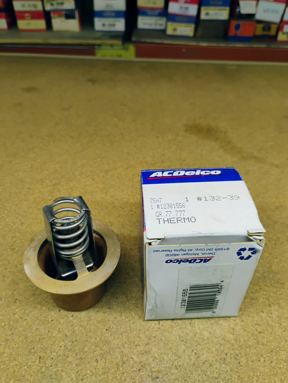 ACDelco 12301556 Thermostat OEM Made in USA 132-39