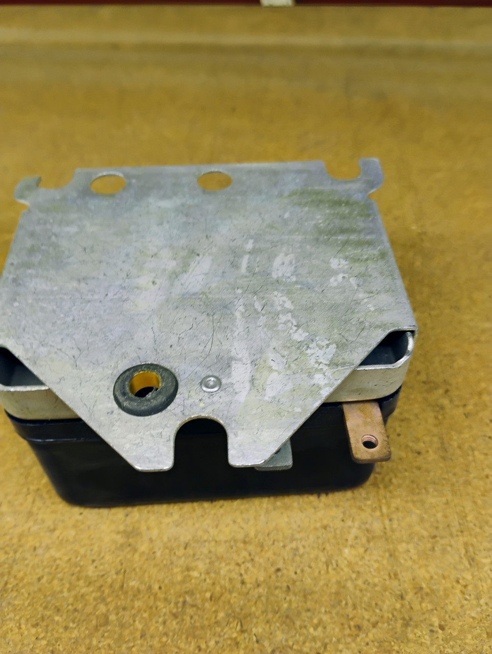 1940-48 Hudson Voltage Regulator with Cut-Out Relay NORS Made in USA 1940-48 Hudson Voltage Regulator with Cut-Out Relay NORS Made in USA