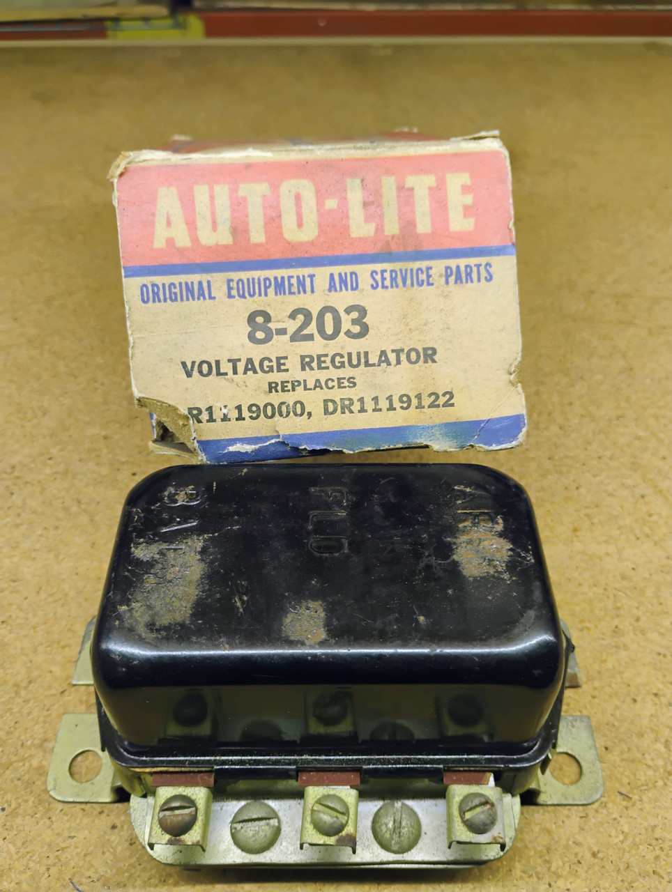 AutoLite 8-203 Voltage Regulator NOS Made in USA 1119000 1119122 AutoLite 8-203 Voltage Regulator NOS Made in USA 1119000 1119122