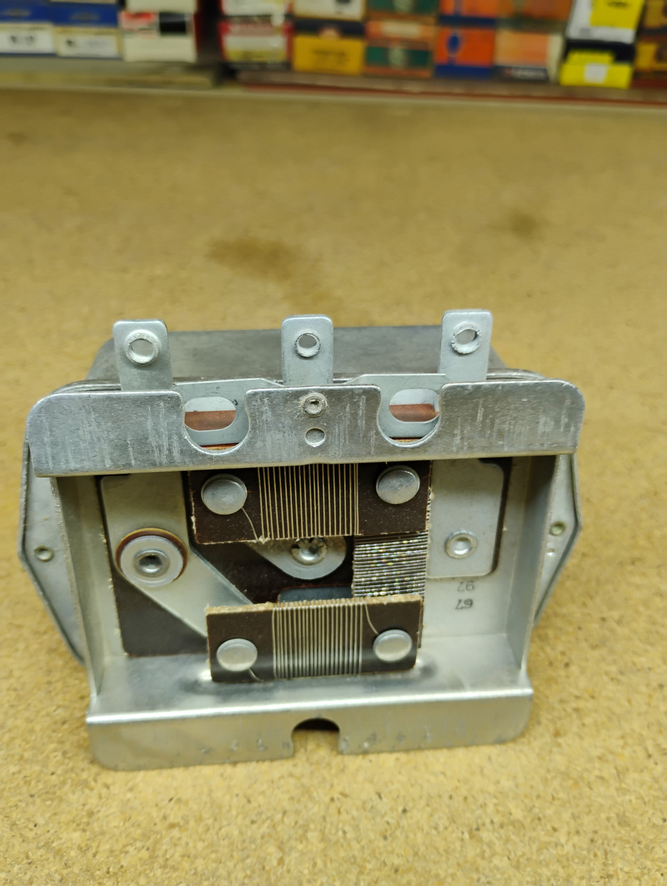 Standard VR300 Voltage Regulator Rebuilt Made in USA Standard VR300 Voltage Regulator Rebuilt Made in USA