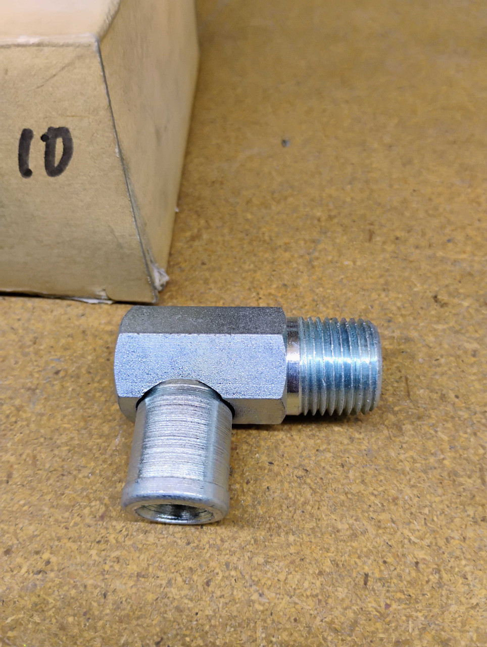 Everco H3910 Heater Fitting NORS Made in USA Everco H3910 Heater Fitting NORS Made in USA