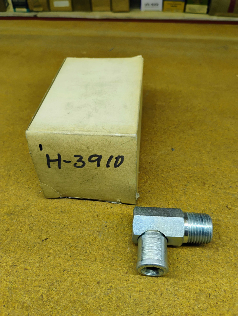 Everco H3910 Heater Fitting NORS Made in USA Everco H3910 Heater Fitting NORS Made in USA