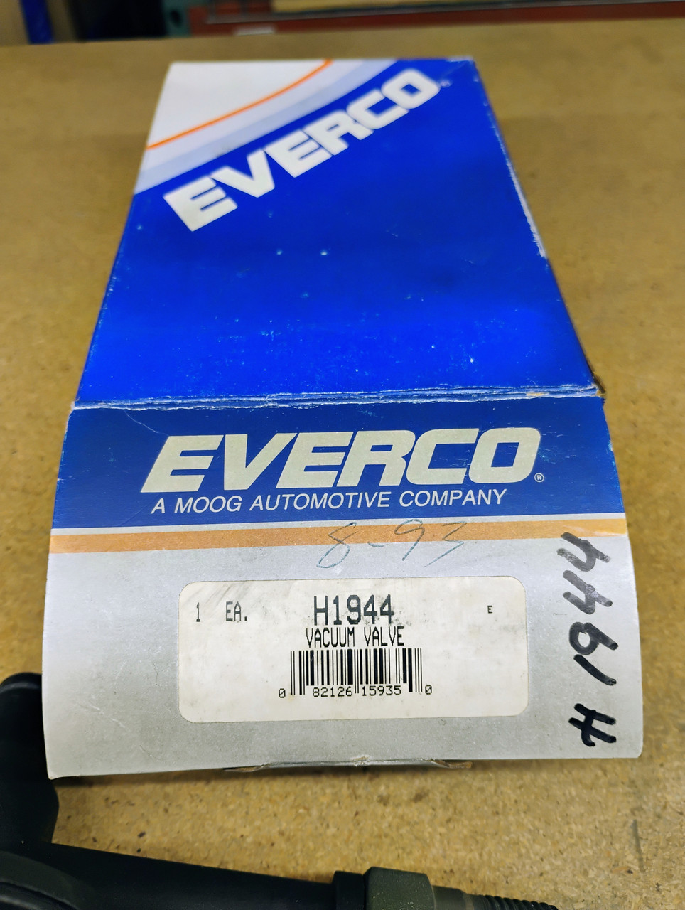 Everco H1944 Vacuum Valve NORS Made in USA Everco H1944 Vacuum Valve NORS Made in USA