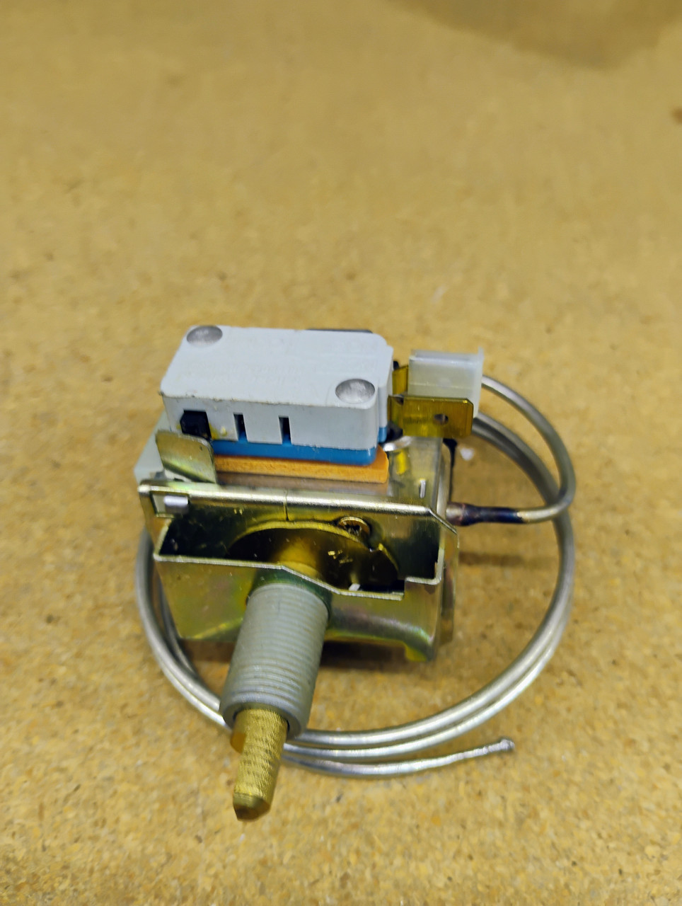 Four Seasons 35842 Thermostat NORS Made in USA