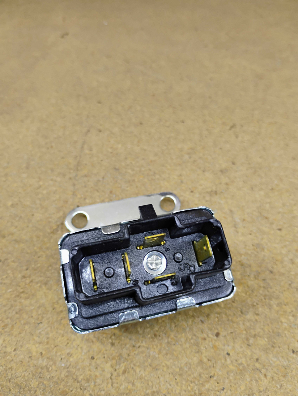 Four Seasons 35911 Relay NORS Made in USA