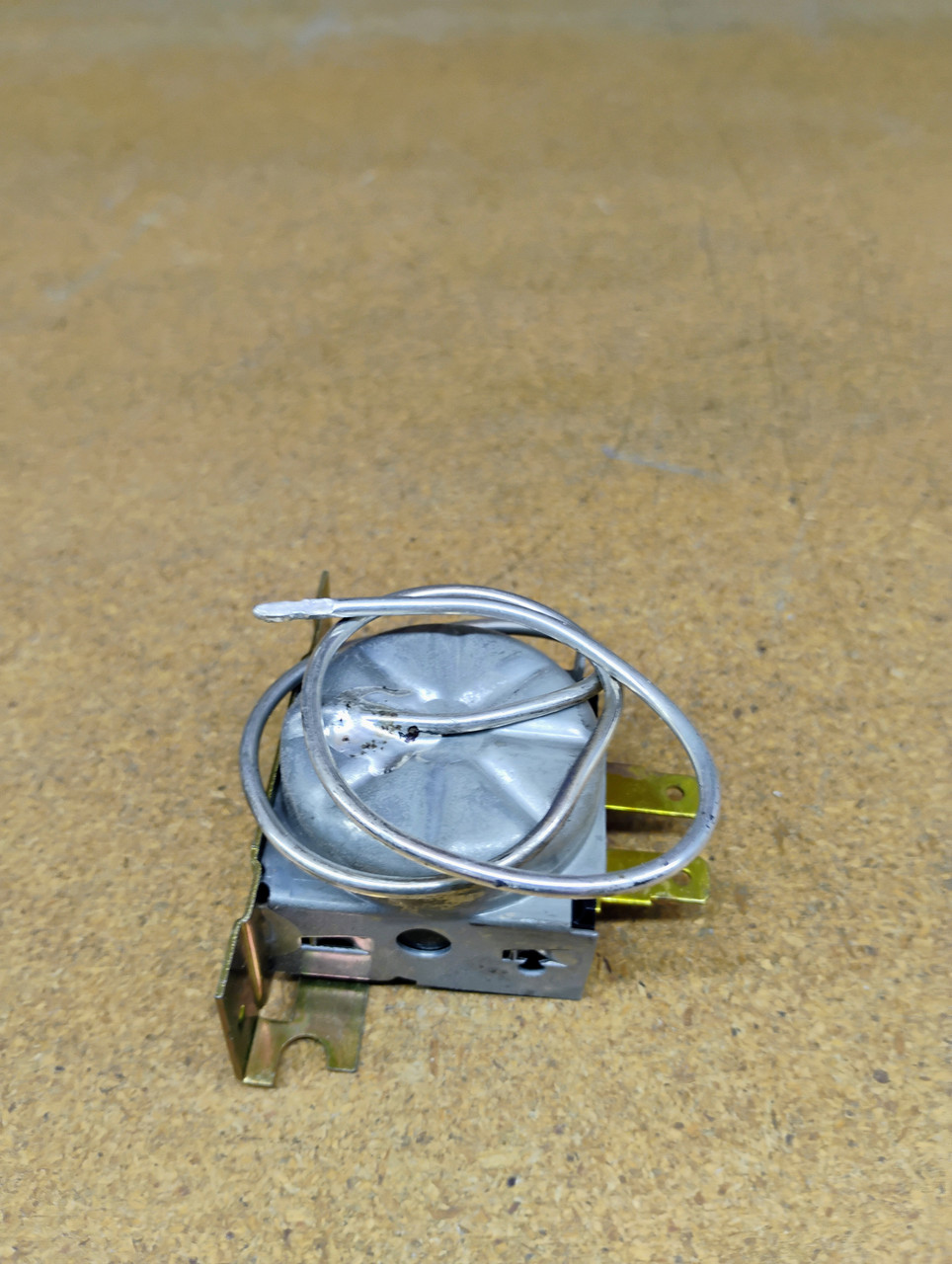 Four Seasons 35720 Thermostat NORS Made in USA