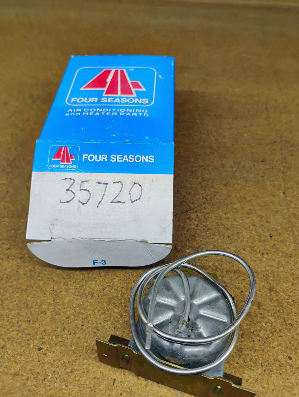 Four Seasons 35720 Thermostat NORS Made in USA