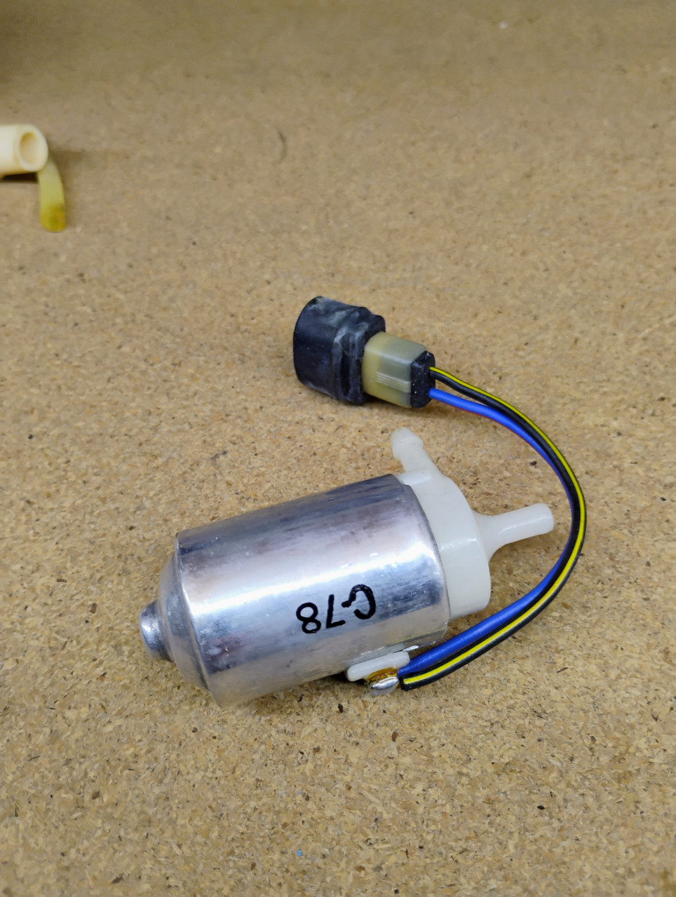 Everco 2672 Windshield Washer Pump NORS Made in USA