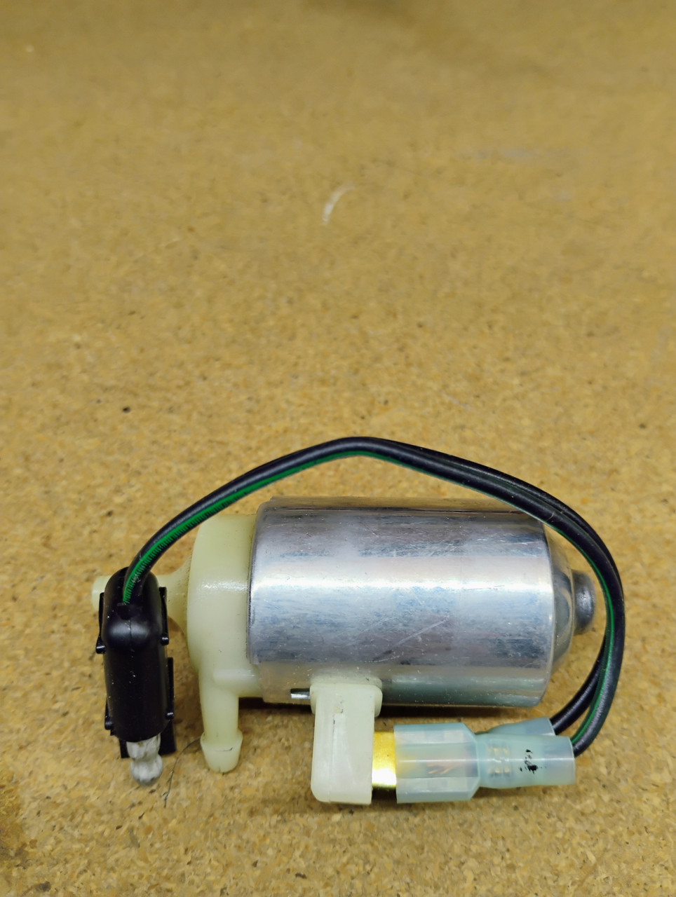Everco 2675 Windshield Washer Pump NORS Made in USA