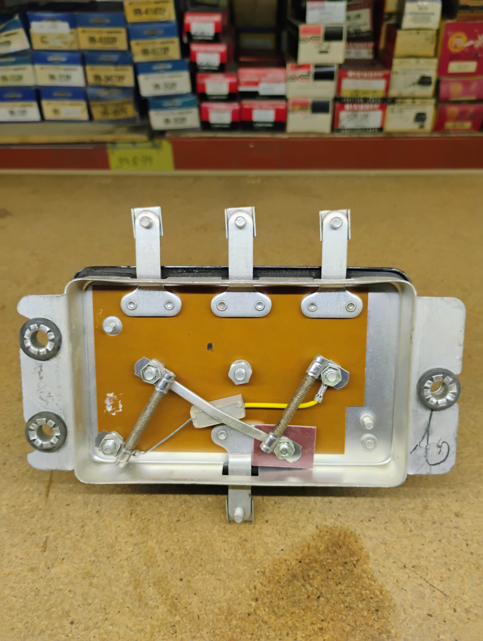 Leece-Neville 13454RB Voltage Regulator 14V 50A POS dc 71-34 Rebuilt Made in USA Leece-Neville 13454RB Voltage Regulator 14V 50A POS dc 71-34 Rebuilt Made in USA