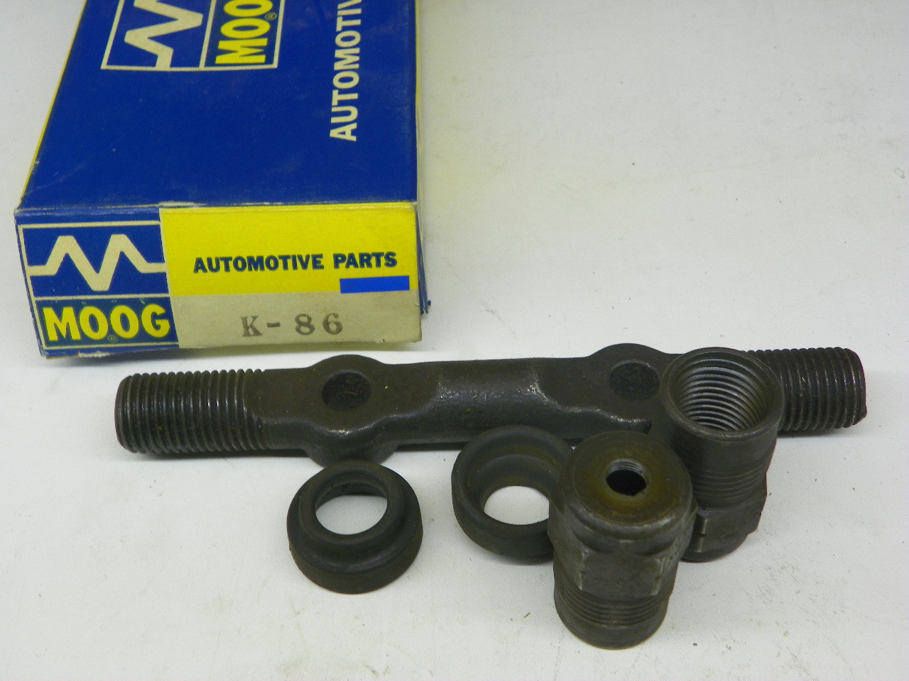 Genuine Moog K86 Upper Control Arm Shaft Kit Kaiser Frazer 1946-1951 NORS