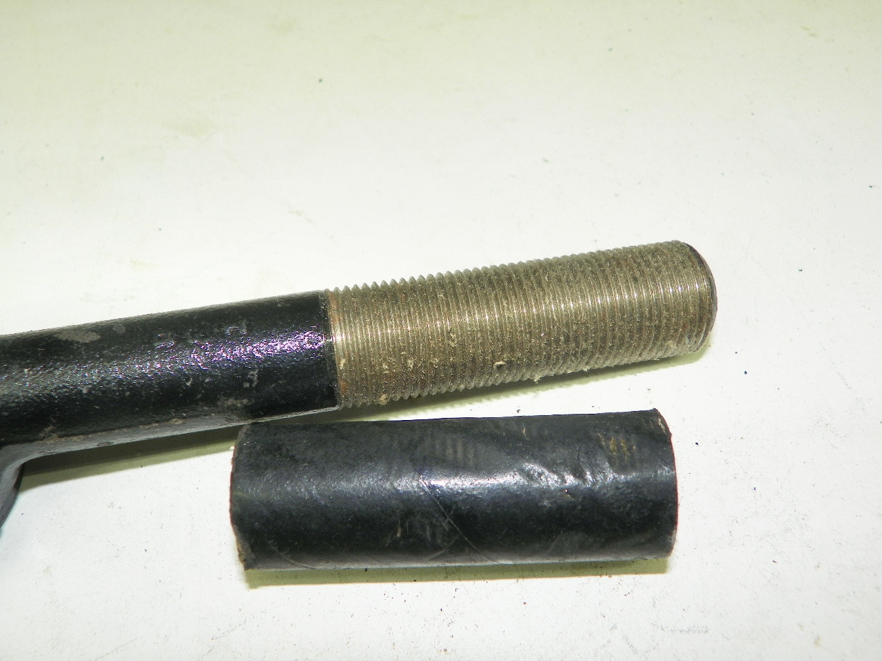 Moog ES331L Tie Rod End 1968-1970 Chevrolet GMC G20 G2500 Van Left Outer NORS