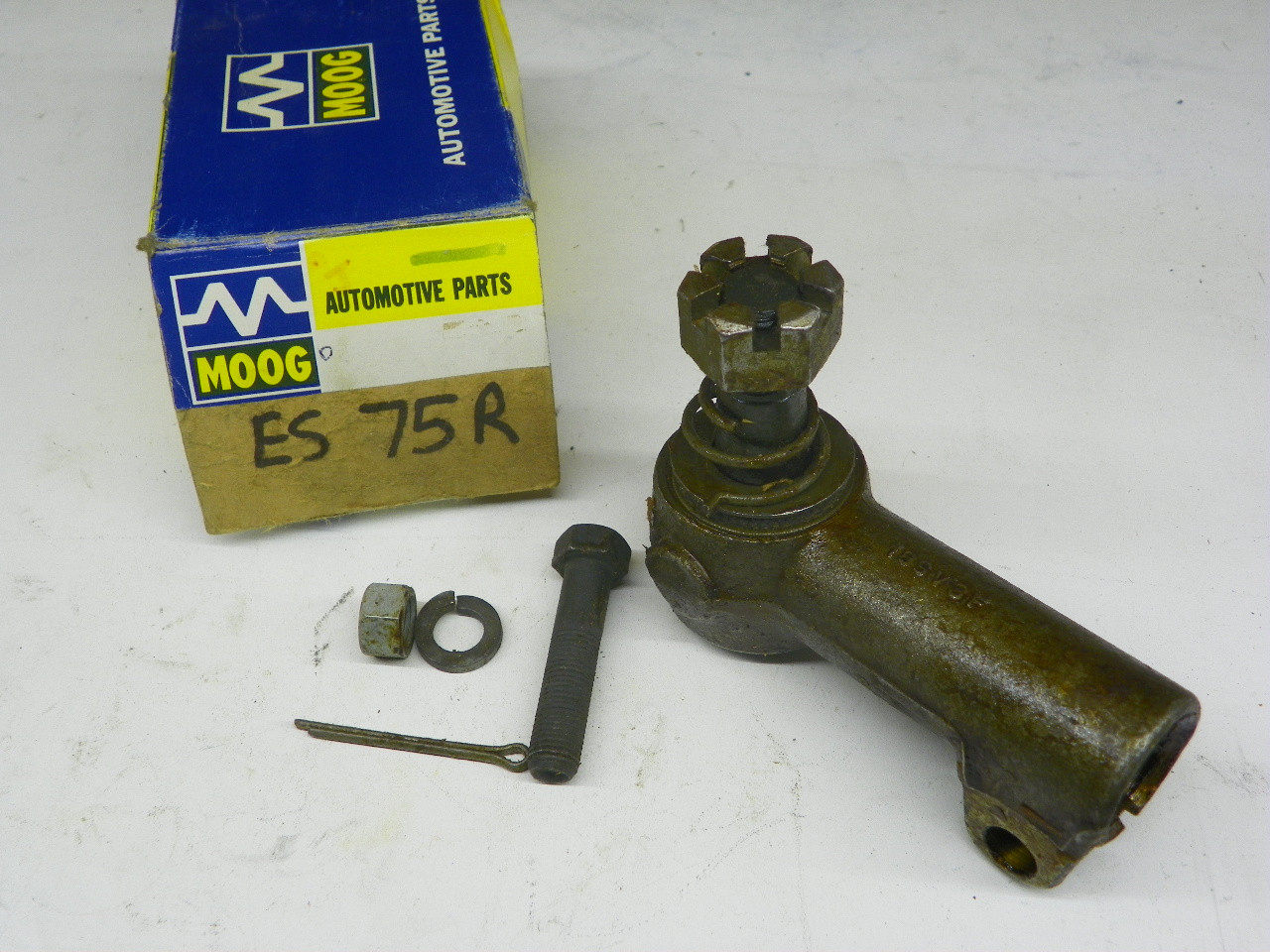 Moog ES75R Tie Rod End 1948-1960 Dodge Divco Corbit Truck Right Outer NORS