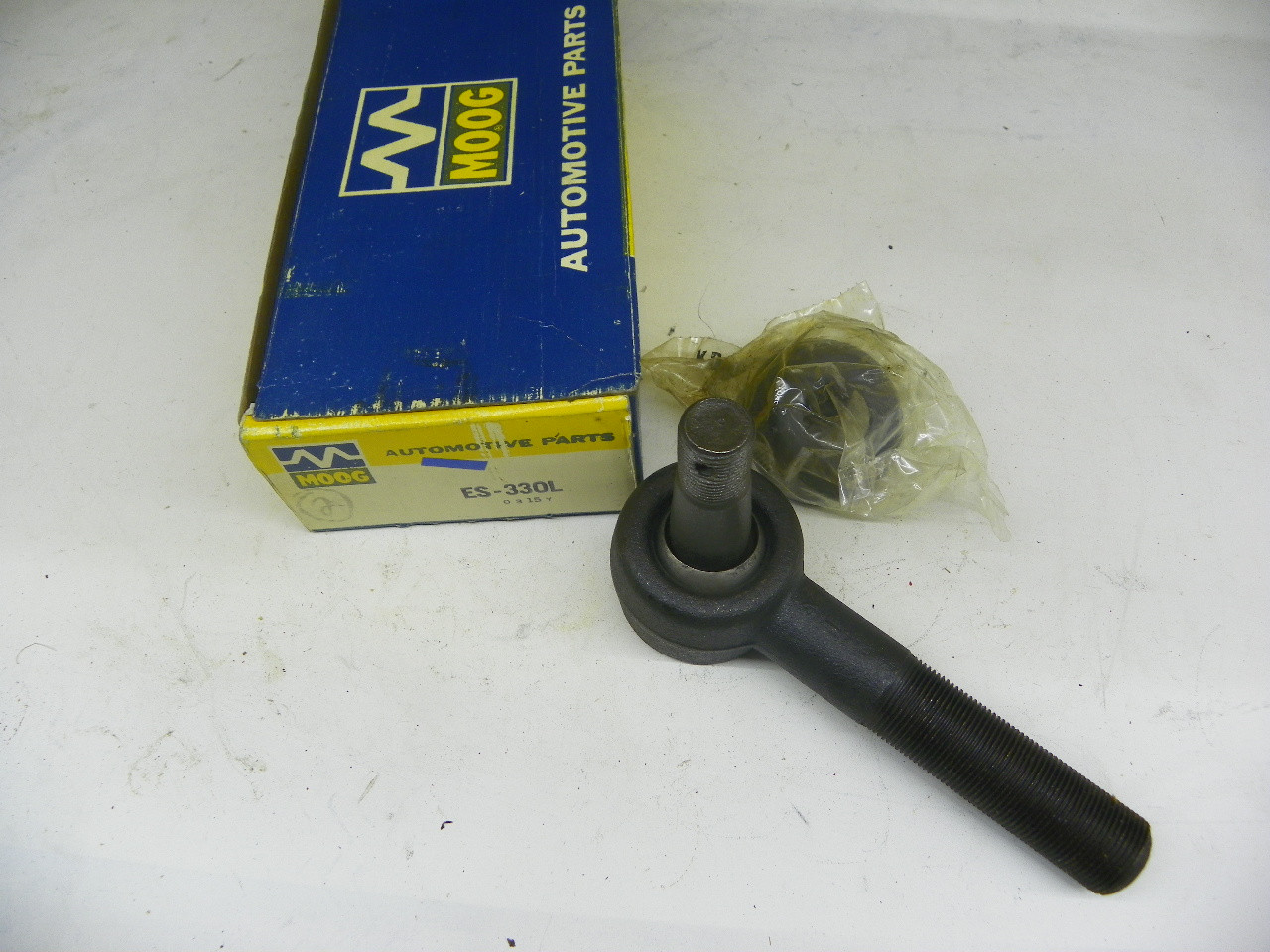 Vintage Moog ES330L Left Outer Tie Rod End for 1963-1967 Chevrolet C50 C60 and GMC 3500 4000 5000 Medium Duty Trucks