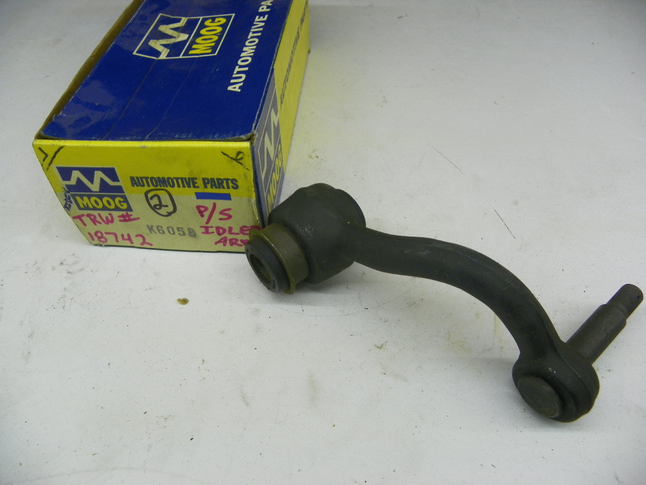 Moog K6058 Idler Arm 1963-1967 Chevrolet Chevy II Nova Power Steering NORS