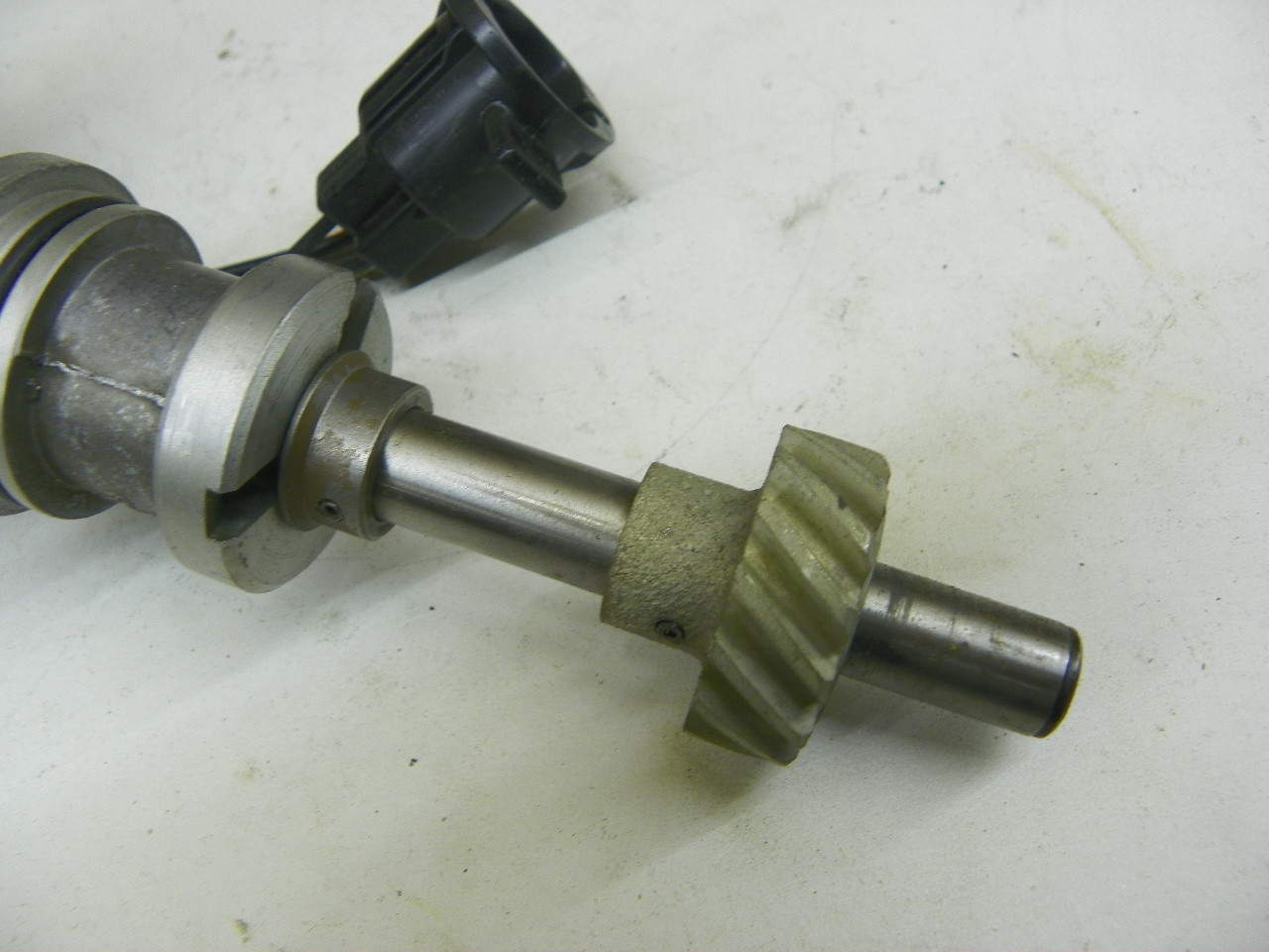 Motorcraft F0TZ-12127-AA DA-2058 Distributor NOS Made in USA