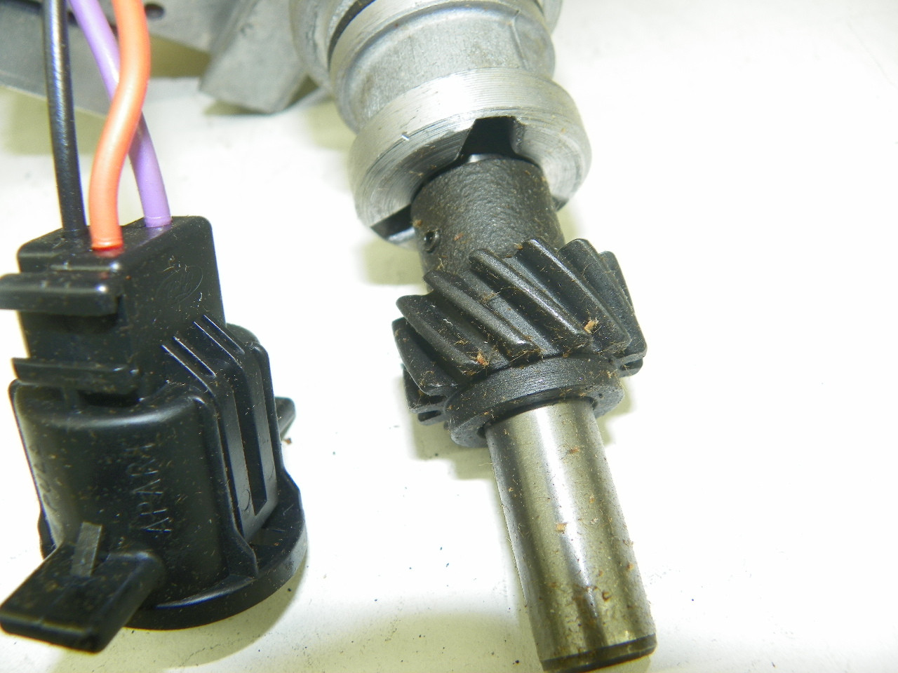 Ford 6 Cyl. 250cc 4.1L 1975-80 Motorcraft D6DZ-12127-B DA-1481 Distributor NOS Made in USA